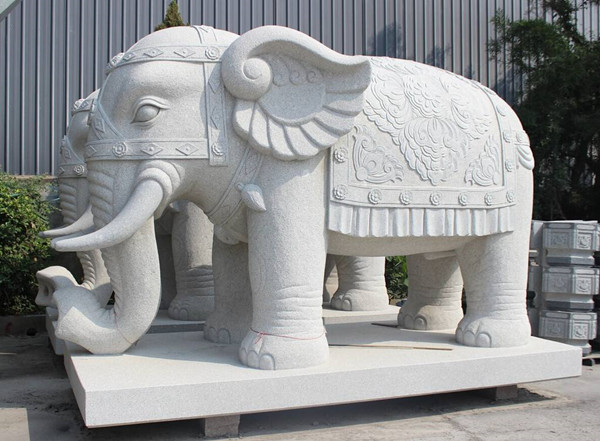常见的石雕大象有什么风水作用呢？